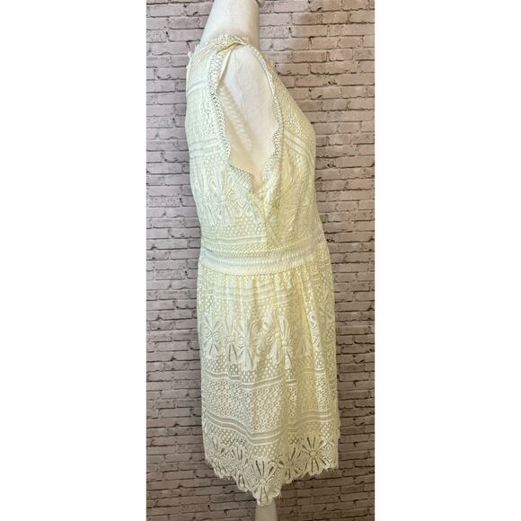 Rebecca Elliot Women’s  Lace Crochet Cream Dress Size Large - Picture 3 of 6